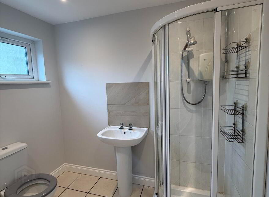 18 West Road, Portglenone, Ballymena, BT44 8BA