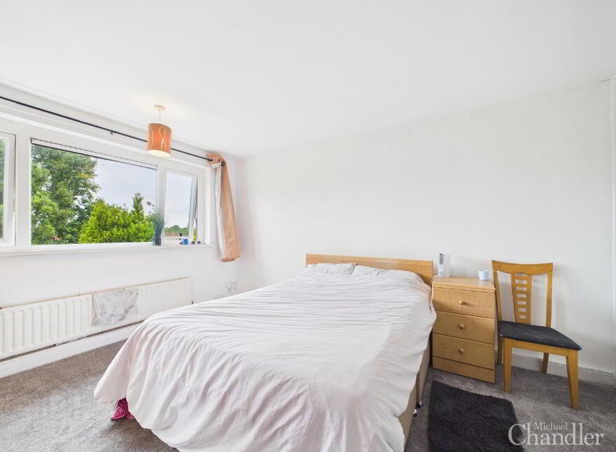 101 Annadale Flats, Belfast, BT7 3AX