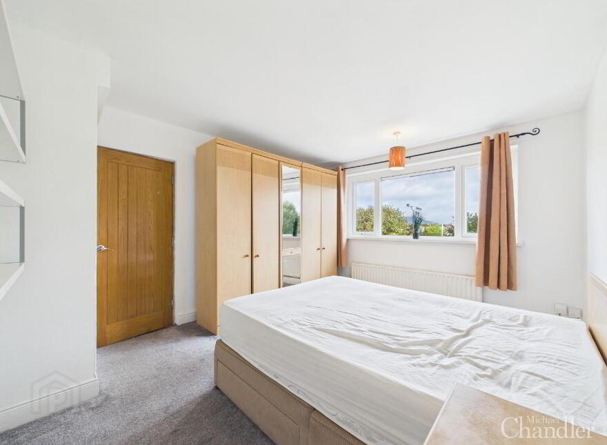 101 Annadale Flats, Belfast, BT7 3AX
