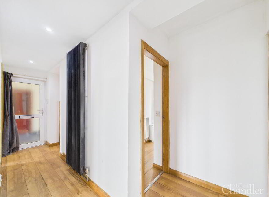 101 Annadale Flats, Belfast, BT7 3AX
