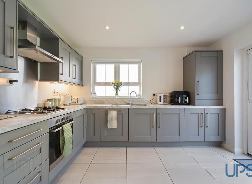 7 Ayrshire Mews, Lisburn, BT28 2GH
