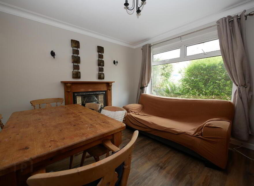 55 Cleveley Park, Newton Park, Belfast, BT8 6NB