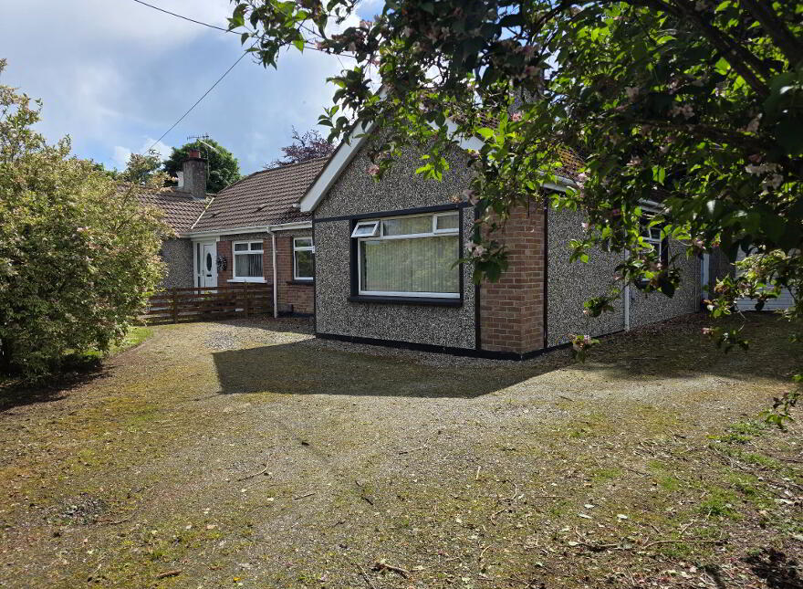 1 Ashgrove Park, Strabane, BT82 9EG