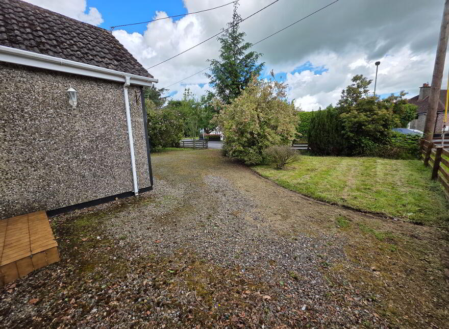 1 Ashgrove Park, Strabane, BT82 9EG