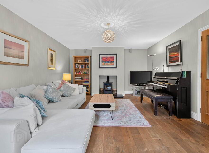 80B South Parade, Belfast, BT7 2GQ
