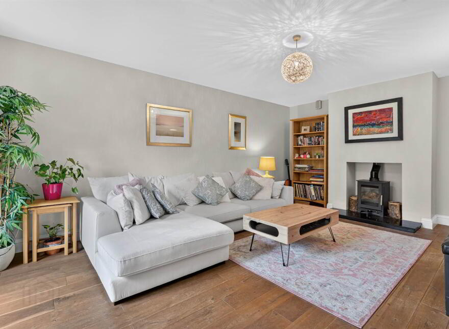 80B South Parade, Belfast, BT7 2GQ