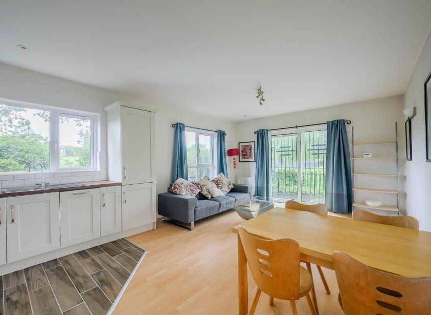 2 Stranmillis Reach, Belfast, BT7 1QZ