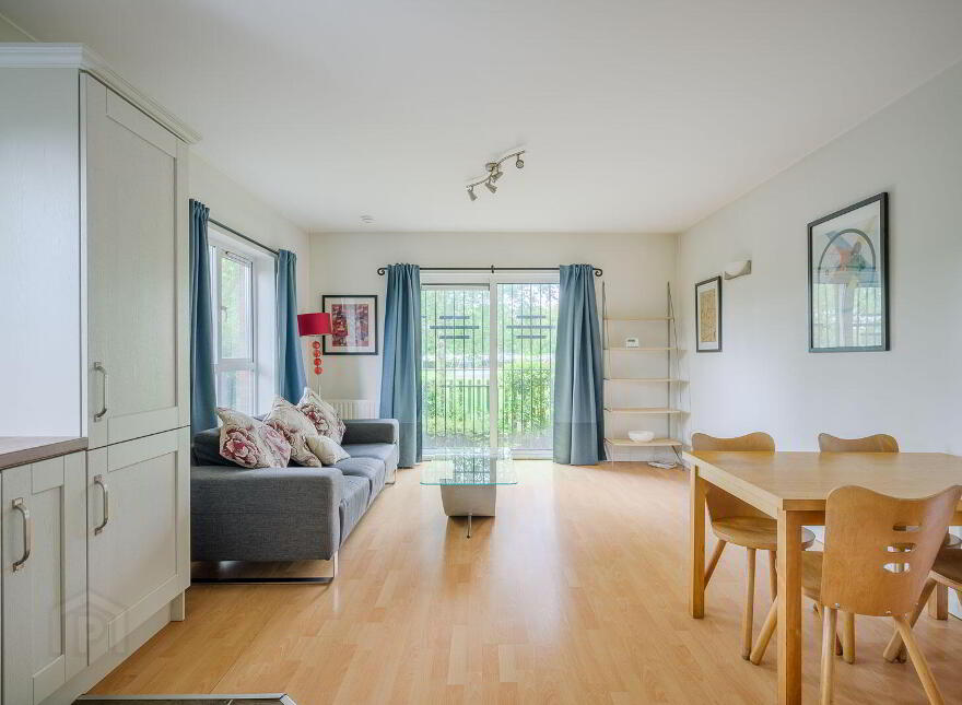 2 Stranmillis Reach, Belfast, BT7 1QZ