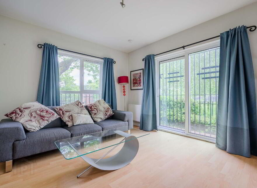 2 Stranmillis Reach, Belfast, BT7 1QZ