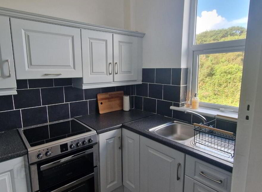 34 Portstewart Road, Portrush, BT56 8EQ