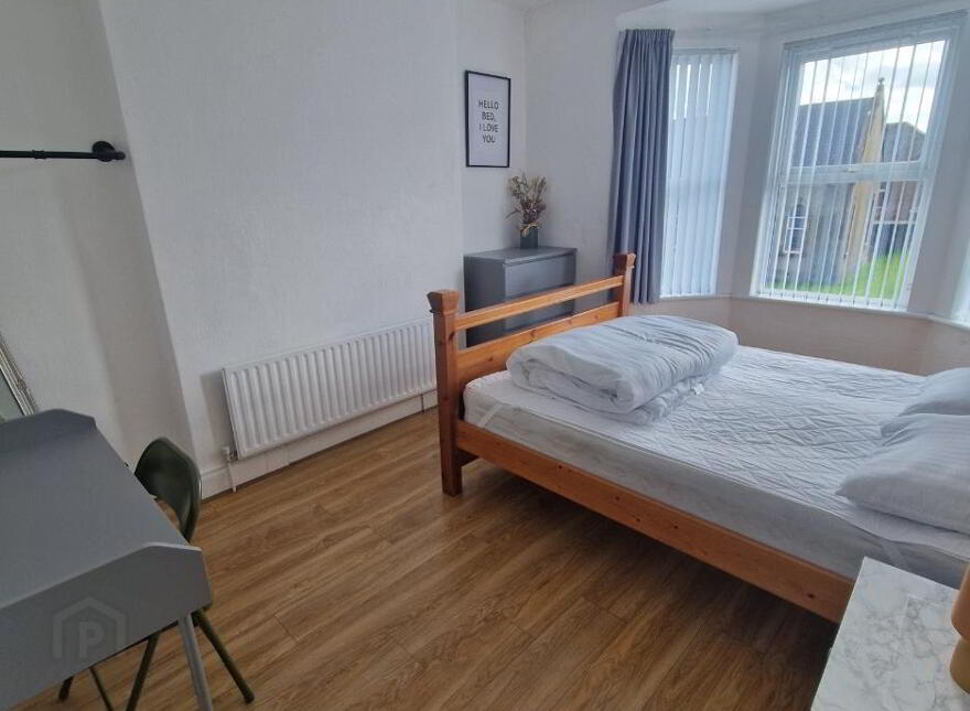 34 Portstewart Road, Portrush, BT56 8EQ