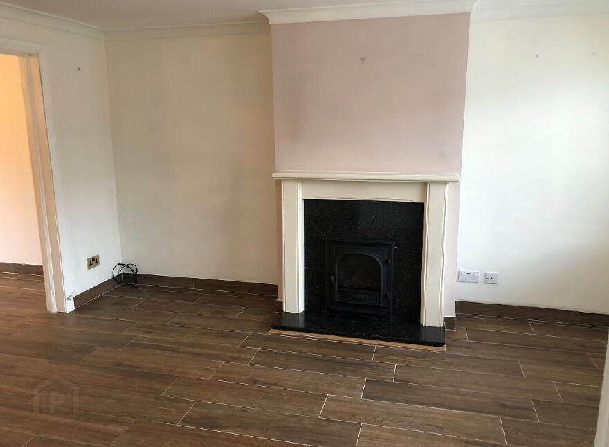 27 Kingsway, Carrickfergus, BT38 7JZ