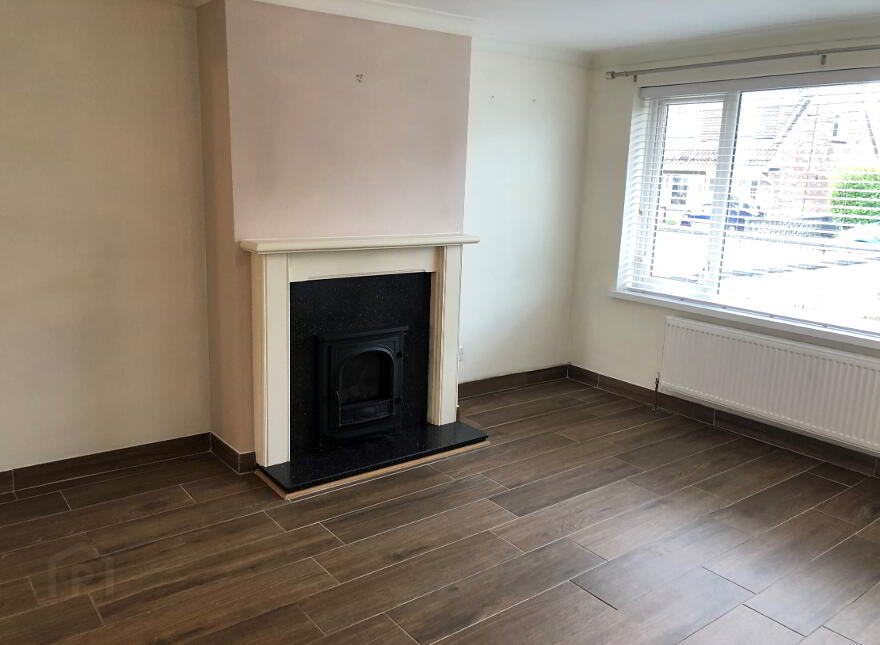 27 Kingsway, Carrickfergus, BT38 7JZ