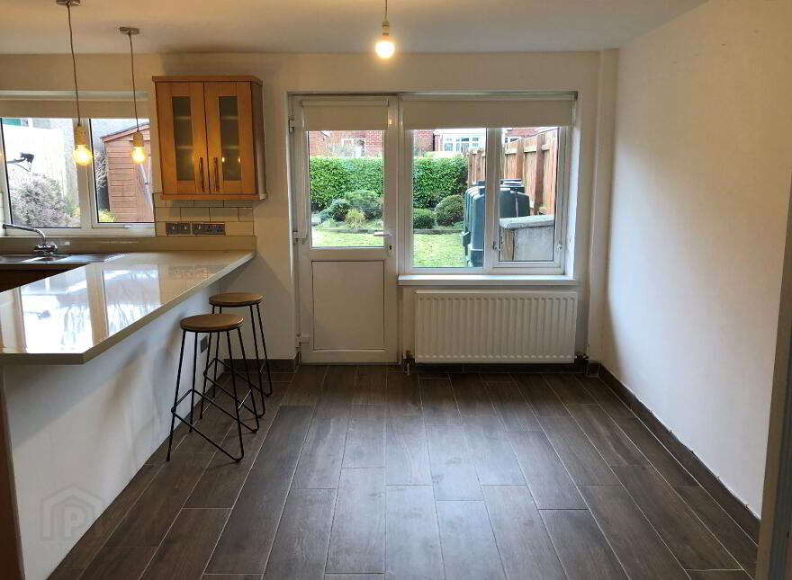 27 Kingsway, Carrickfergus, BT38 7JZ
