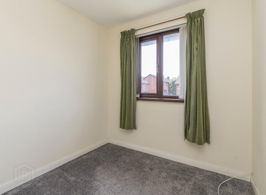 6 Hampton Gardens, Belfast, BT7 3DF