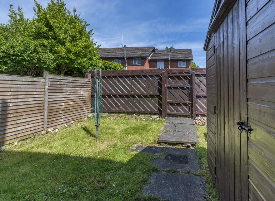 6 Hampton Gardens, Belfast, BT7 3DF