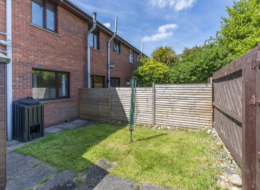 6 Hampton Gardens, Belfast, BT7 3DF