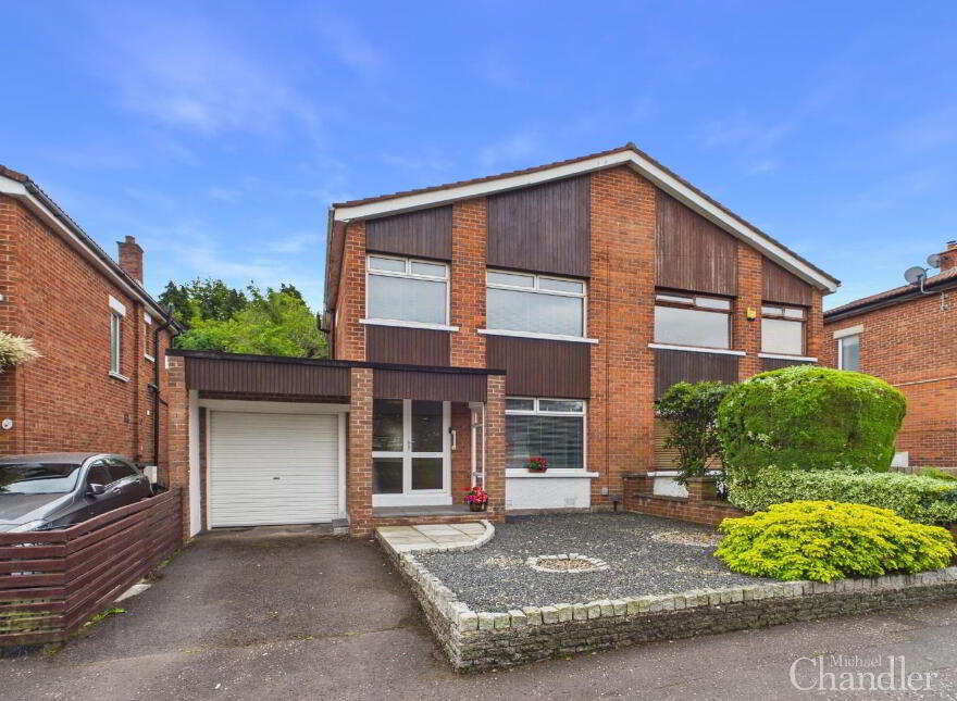 23 Glencregagh Park, Belfast, BT6 0NS