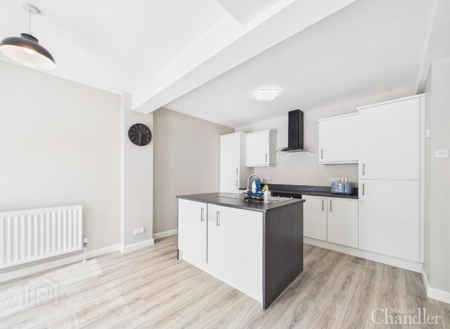 23 Glencregagh Park, Belfast, BT6 0NS