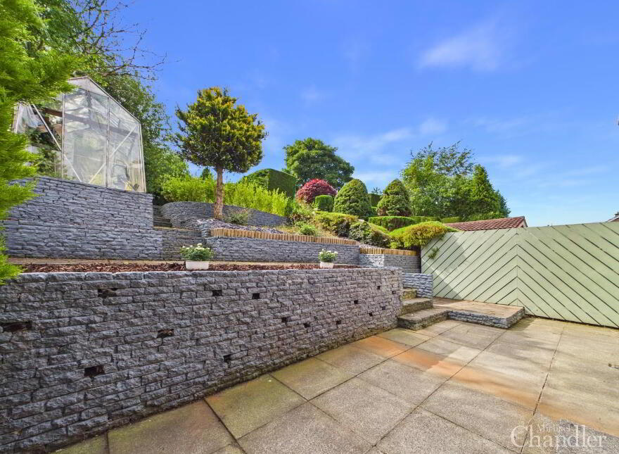 23 Glencregagh Park, Belfast, BT6 0NS
