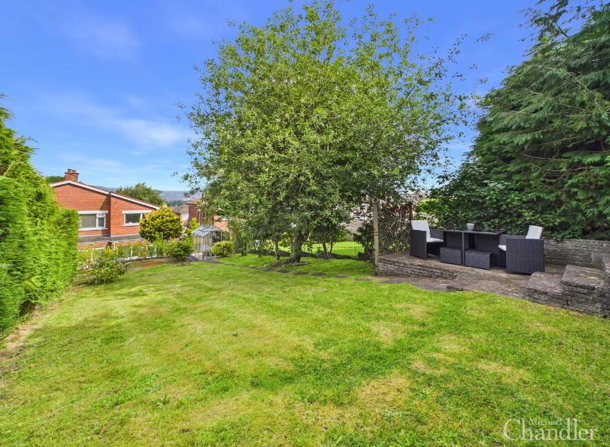 23 Glencregagh Park, Belfast, BT6 0NS