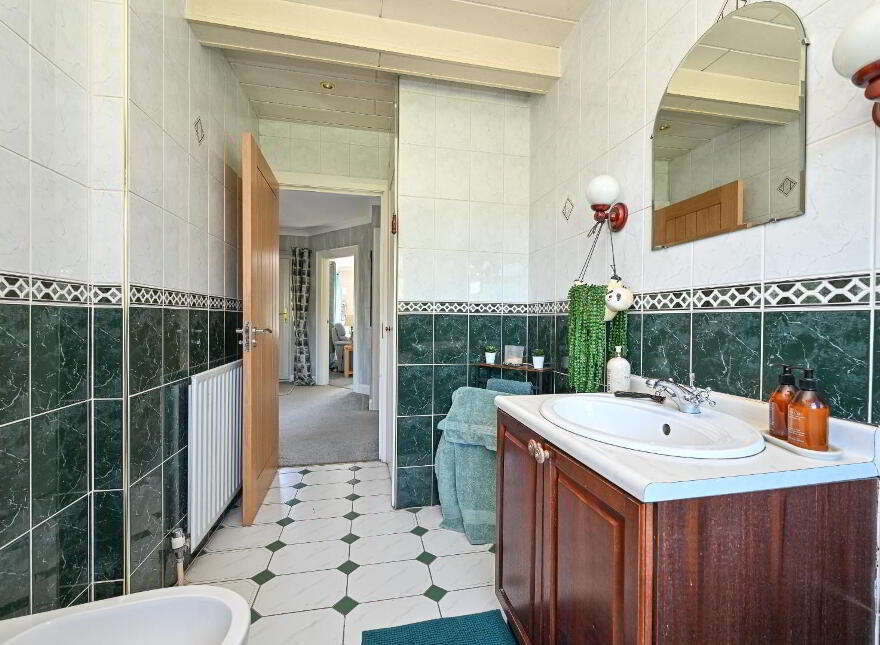 12 Kinwood Drive, Bangor, BT19 6UQ