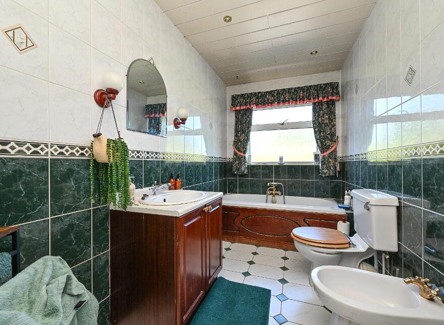 12 Kinwood Drive, Bangor, BT19 6UQ