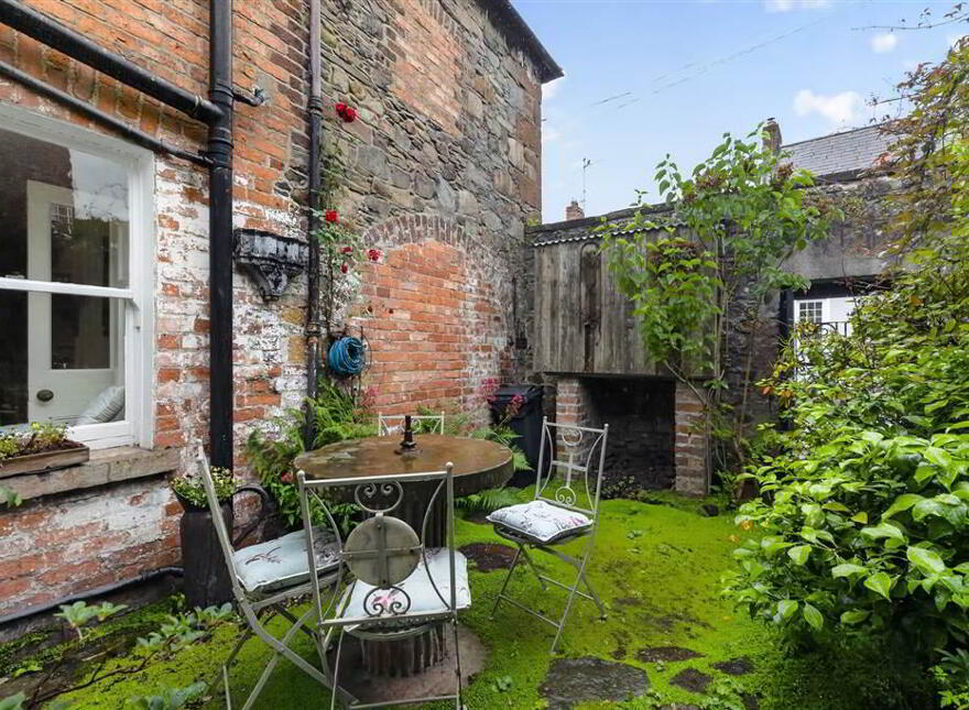 The Coach House, 33 Main Street, Royal Hillsborough, BT26 6AE