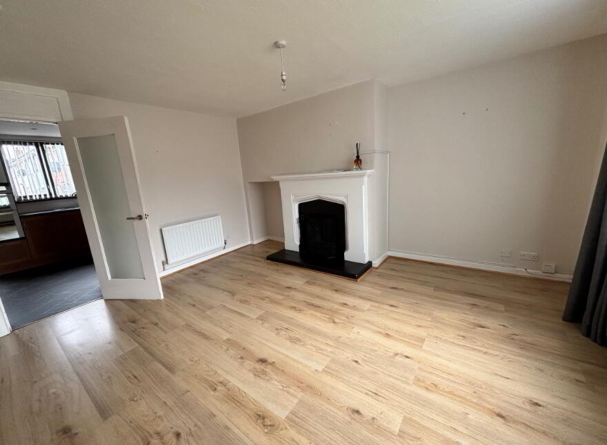20 Northland, Carrickfergus, BT38 8NH