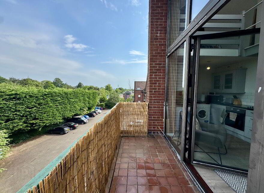 40 Balmoral Court, Belfast, BT9 7GR
