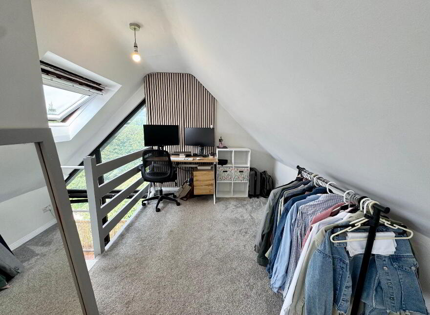40 Balmoral Court, Belfast, BT9 7GR