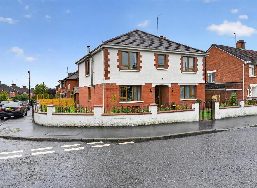 34 Cricklewood Park, Belfast, BT9 5GW