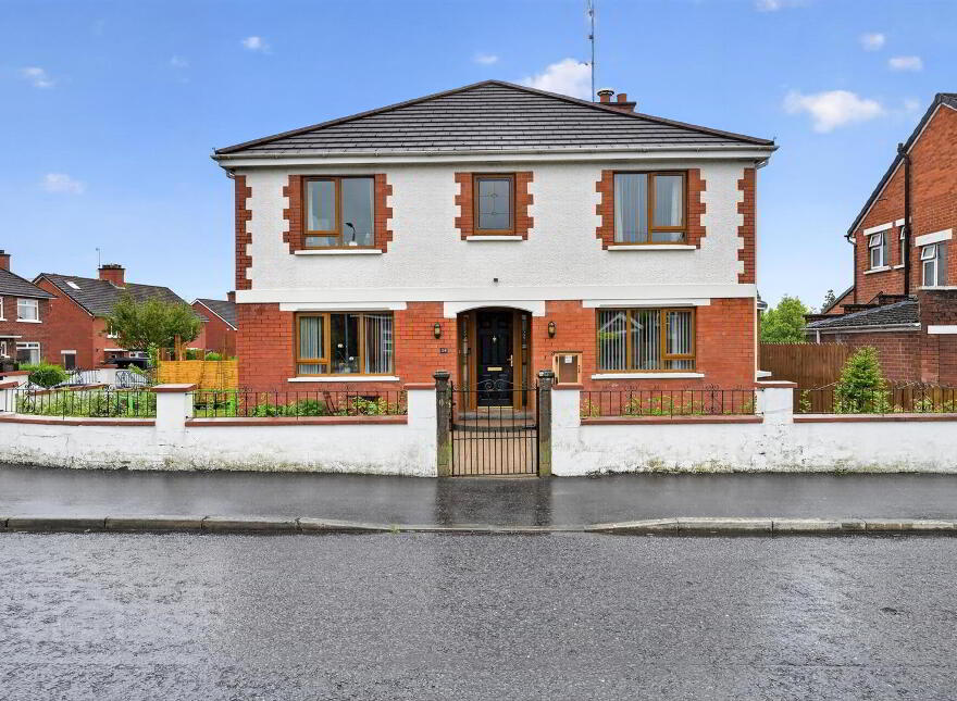 34 Cricklewood Park, Belfast, BT9 5GW