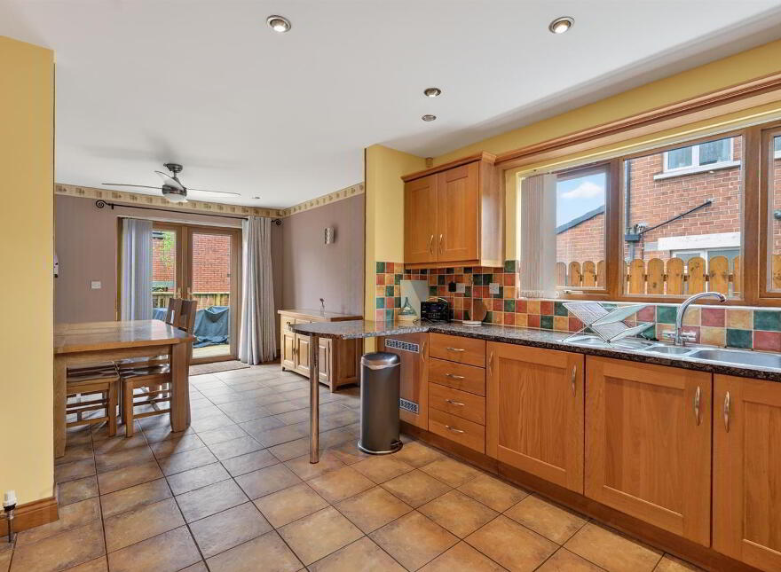34 Cricklewood Park, Belfast, BT9 5GW