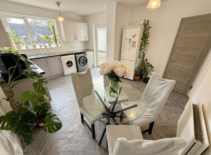122 Clonduff Drive, Belfast, BT6 9NS