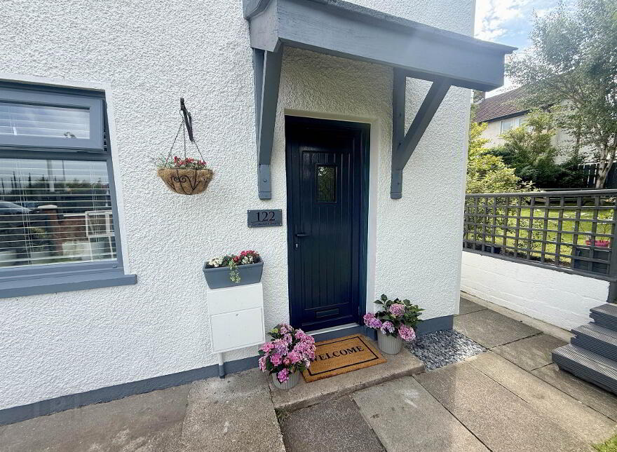 122 Clonduff Drive, Belfast, BT6 9NS