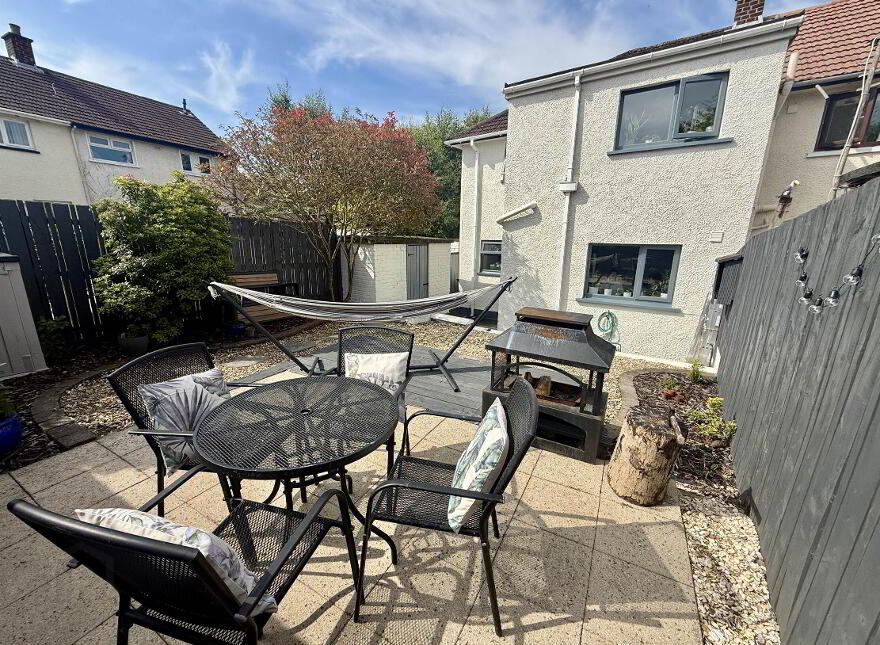 122 Clonduff Drive, Belfast, BT6 9NS