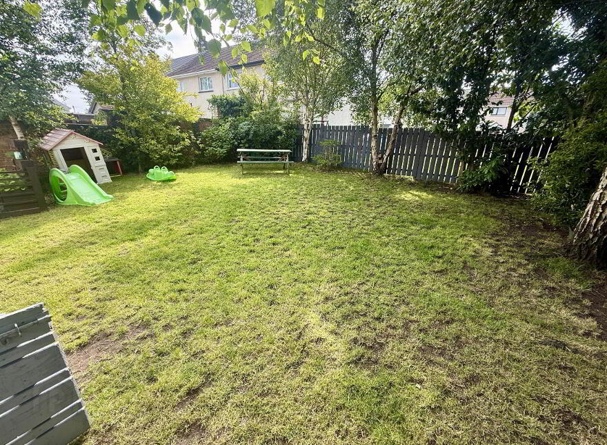 122 Clonduff Drive, Belfast, BT6 9NS