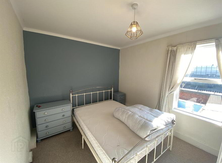 125 Bloomfield Avenue, Belfast, BT5 5AB