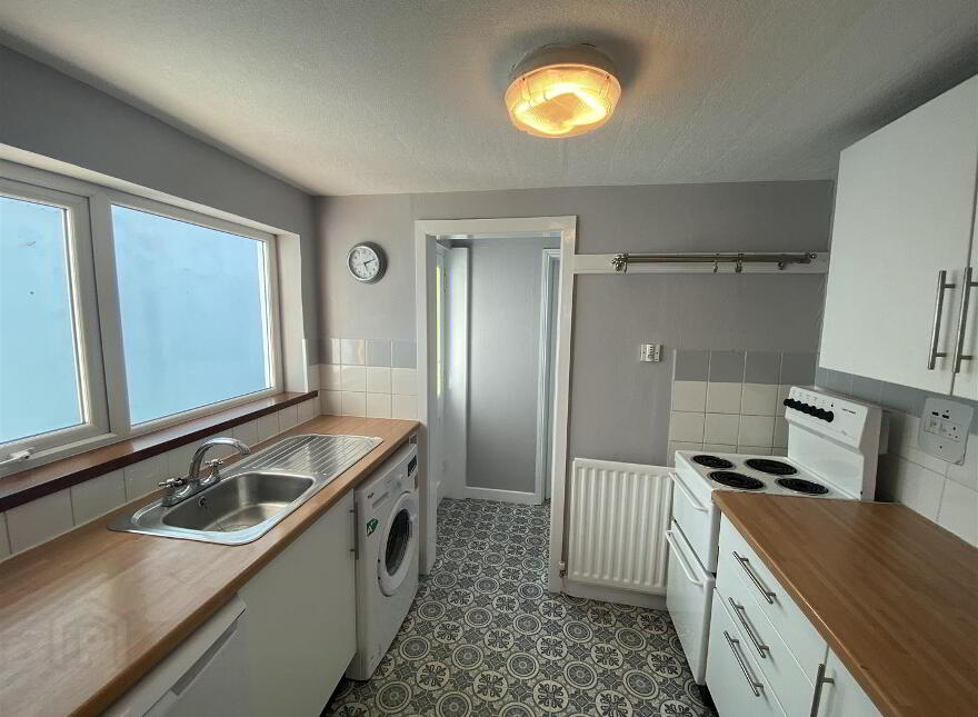 125 Bloomfield Avenue, Belfast, BT5 5AB