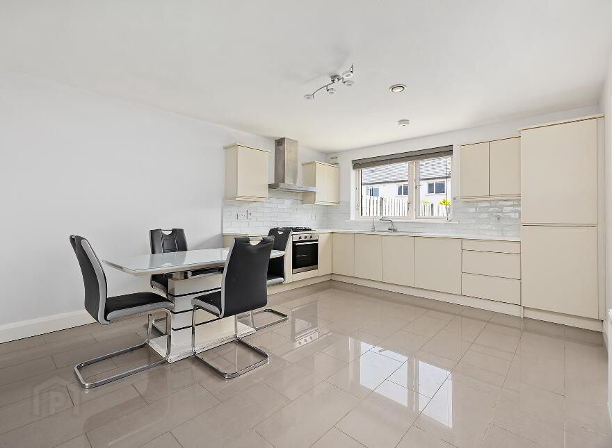 14 Saint Helens Chase, Adamstown, Lucan, K78N7C9