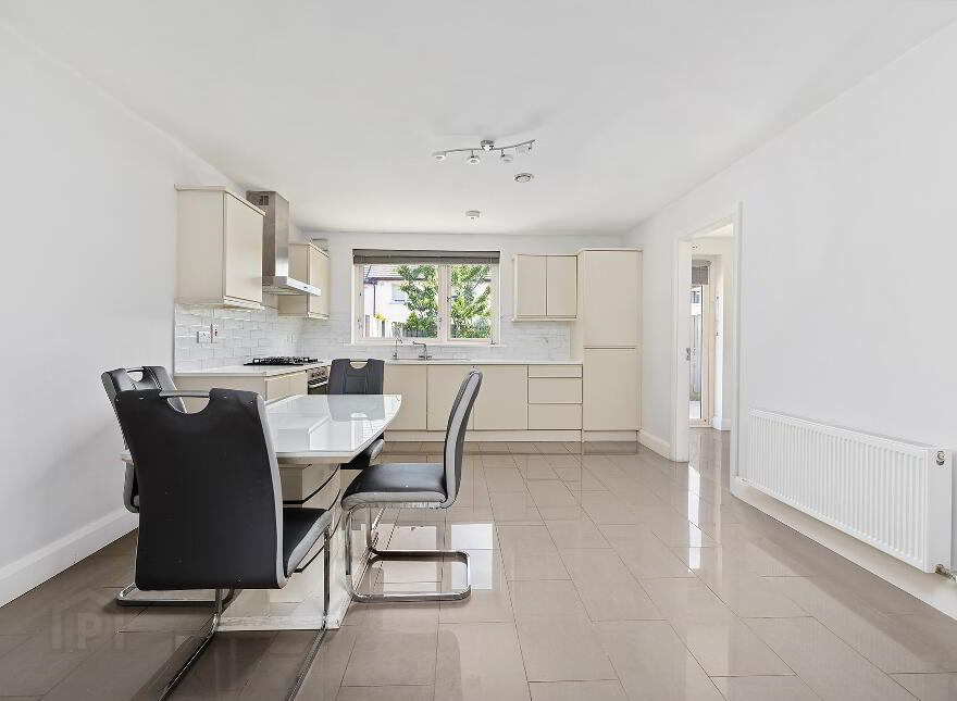 14 Saint Helens Chase, Adamstown, Lucan, K78N7C9