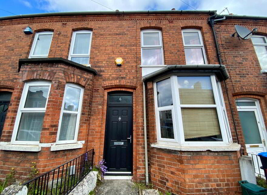 6 Sandhurst Gardens, Belfast, BT9 5AW