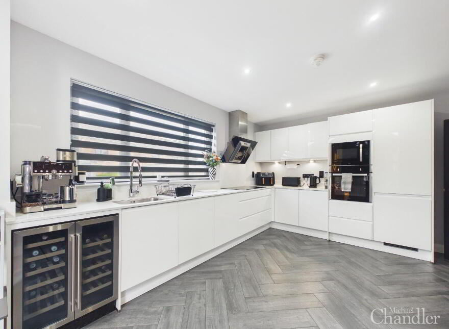 4 Knockbracken Gardens, Carryduff, Belfast, BT8 8FQ