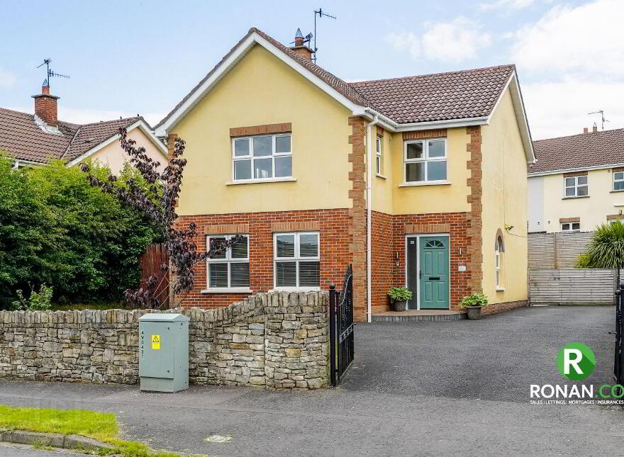 81 Castlegrange Park, Strabane, BT82 9WD