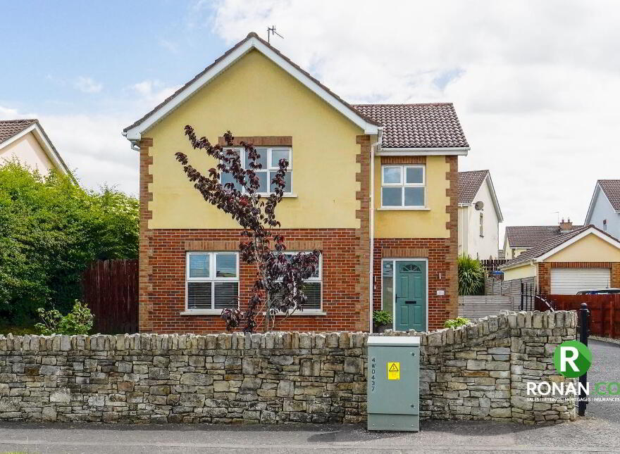 81 Castlegrange Park, Strabane, BT82 9WD