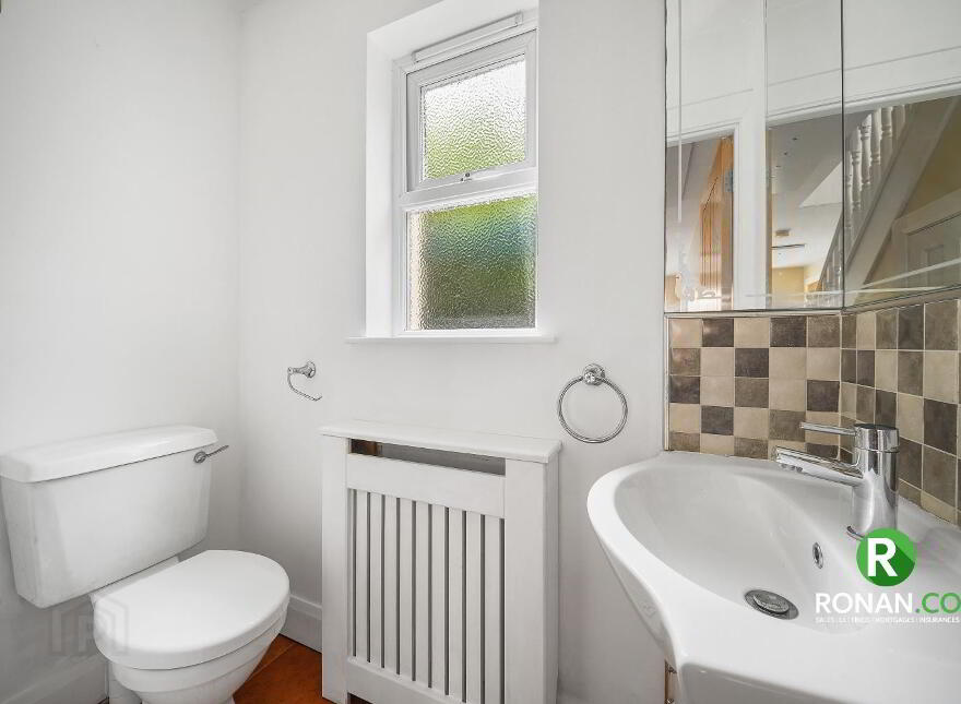 81 Castlegrange Park, Strabane, BT82 9WD