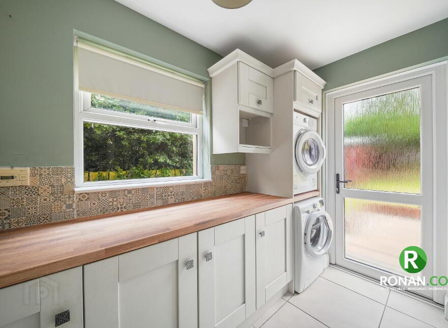 81 Castlegrange Park, Strabane, BT82 9WD