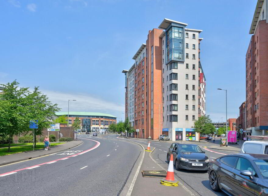 607 College Central, 4 College Avenue, Belfast, BT1 6BD
