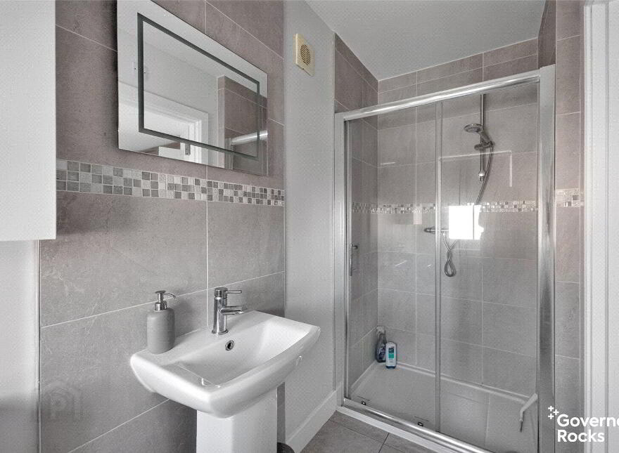 15 Rocklyn Avenue, Donaghadee, BT21 0FN